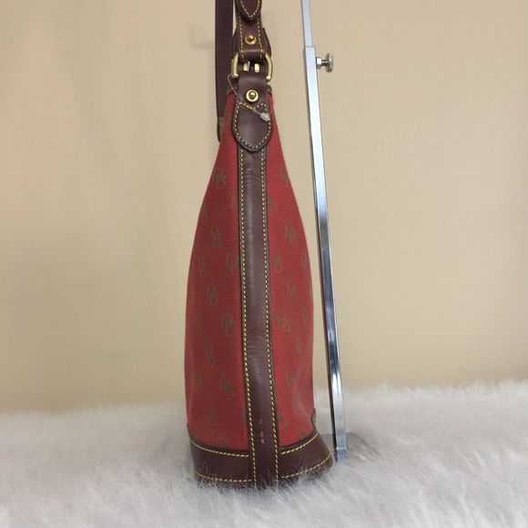 DOONEY & BOURKE HOBO SIGNATURE FABRIC SHOULDER - Picture 4 of 8